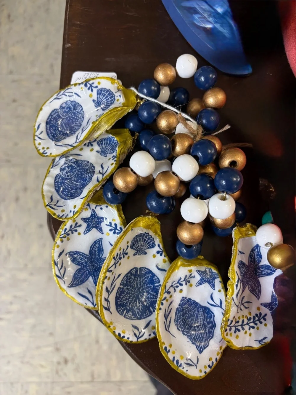 Set of 6 Coastal Oyster Shell Napkin Rings Blue White & Gold